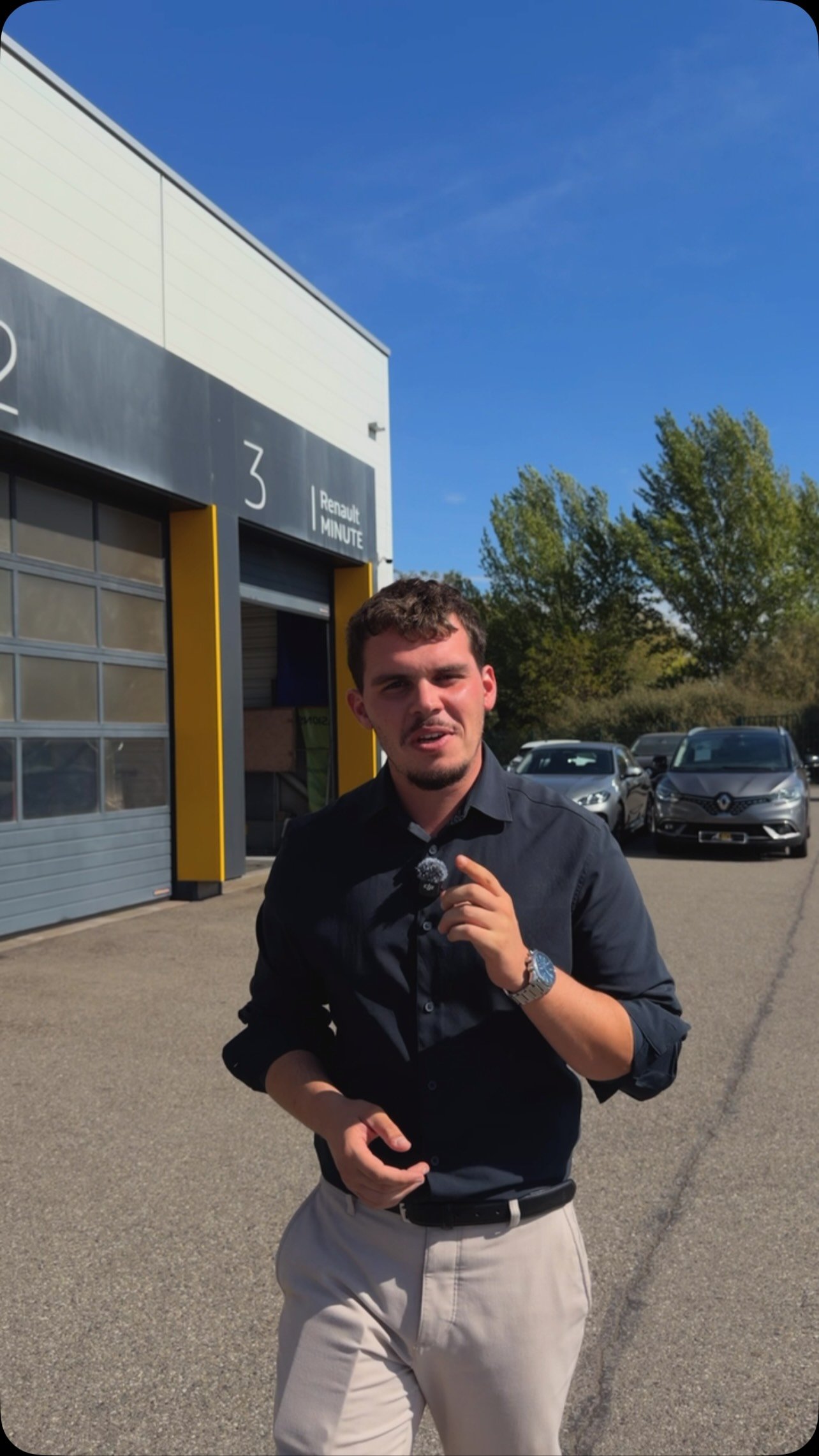 Celui qui en a une ne la vend pas. C’est pour ça que tu n’en croises jamais.